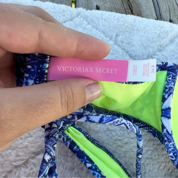 Victoria's Secret | Blue Tribal Embroidered The Fabulous Bikini Top | Size 34B - Picture 8 of 10